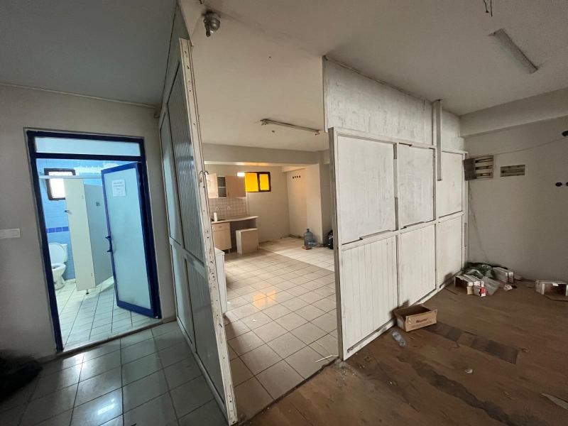 Eski bölme duvarlar ve kapı yerleşimi